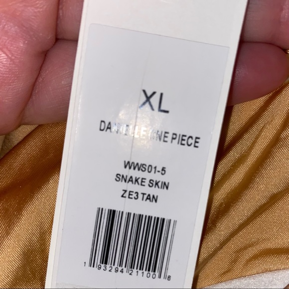 NWT WeWoreWhat Danielle One Piece in Tan Snake Skin - Picture 6 of 6